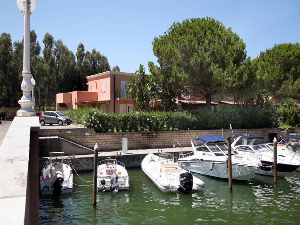 Baia Dei Delfini Furnari Exterior foto