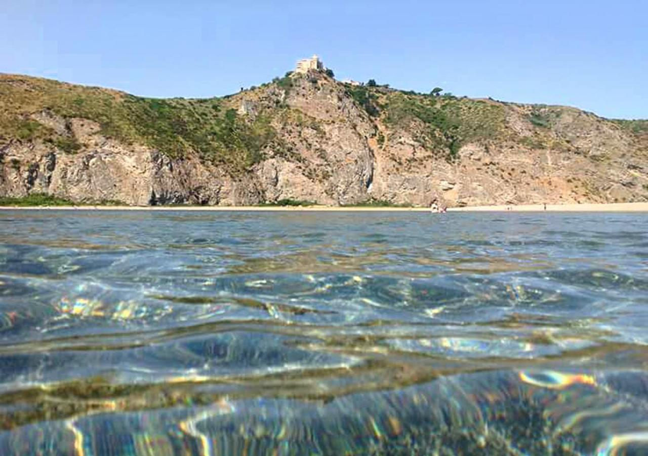 Baia Dei Delfini Furnari Exterior foto