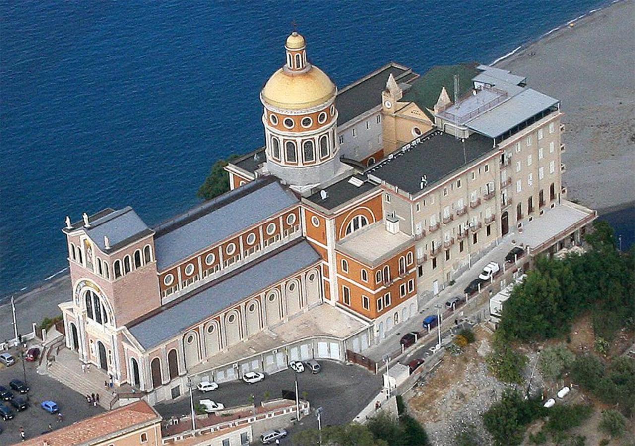 Baia Dei Delfini Furnari Exterior foto